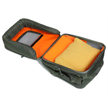 Load image into Gallery viewer, Foldable Cat Backpack - Fully Open View with Padding | MissyMoMo