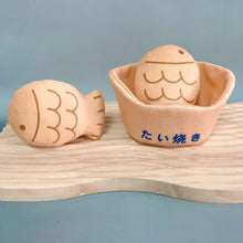 Load image into Gallery viewer, Taiyaki Squeaky Catnip Toys | Cute Kittens & Cat Toys | MissyMoMo