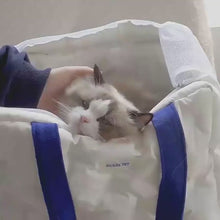 Load and play video in Gallery viewer, Wulee Cat Shoulder Bag | Cat in White Cat Travel Carrier | MissyMoMo
